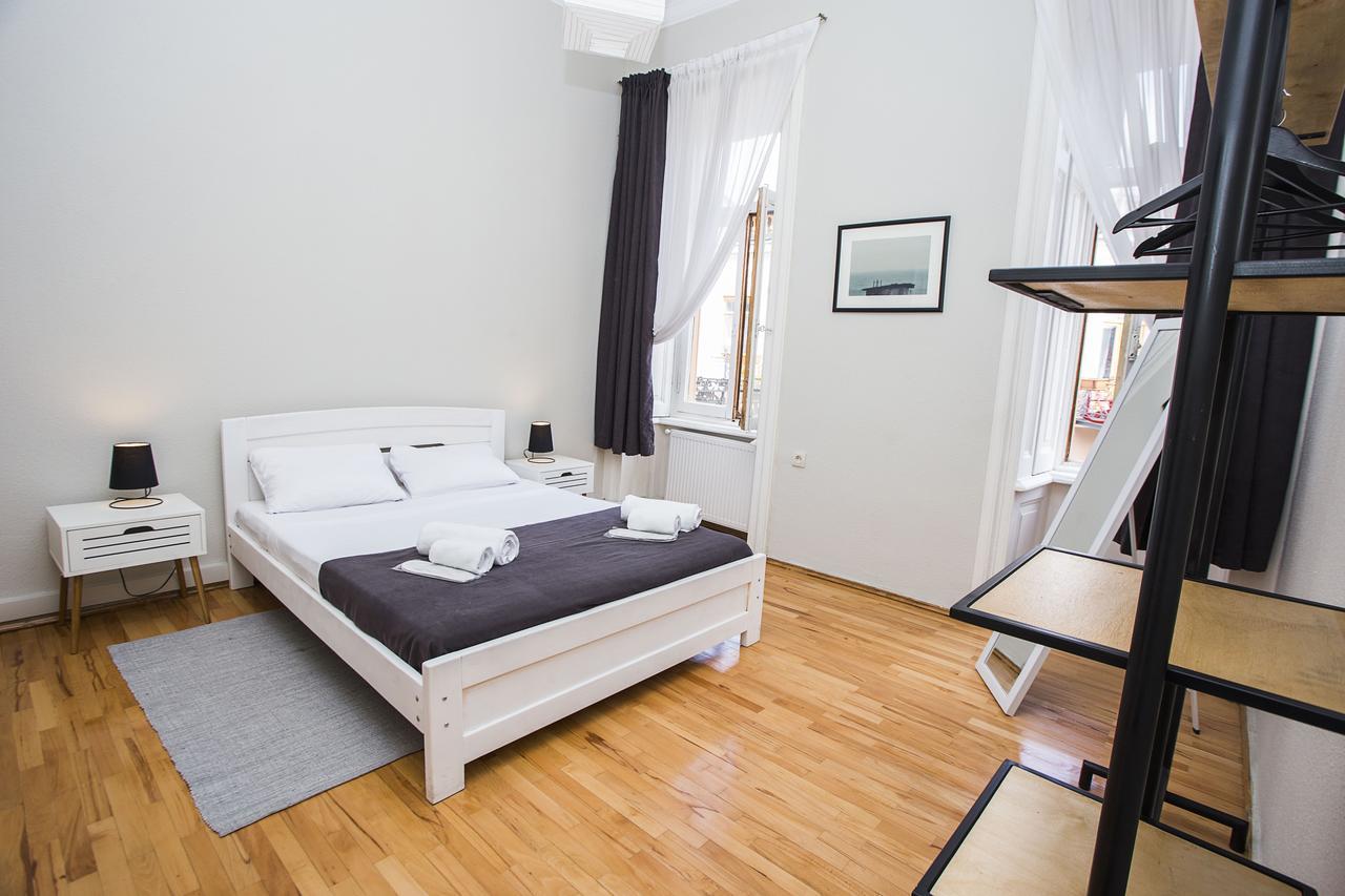 Charming 2Br Apartment In Old Tbilisi - By Wehost ภายนอก รูปภาพ