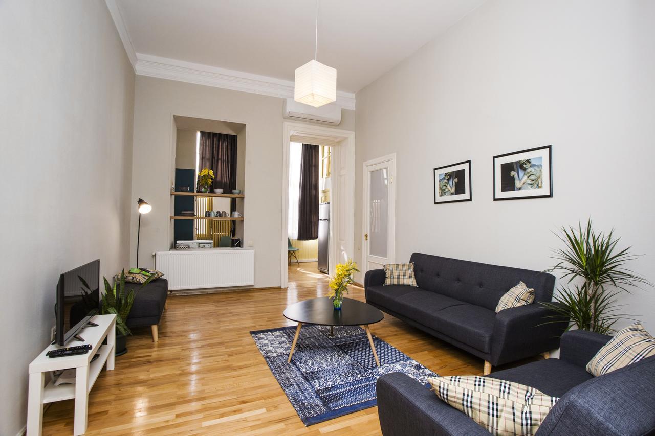 Charming 2Br Apartment In Old Tbilisi - By Wehost ภายนอก รูปภาพ