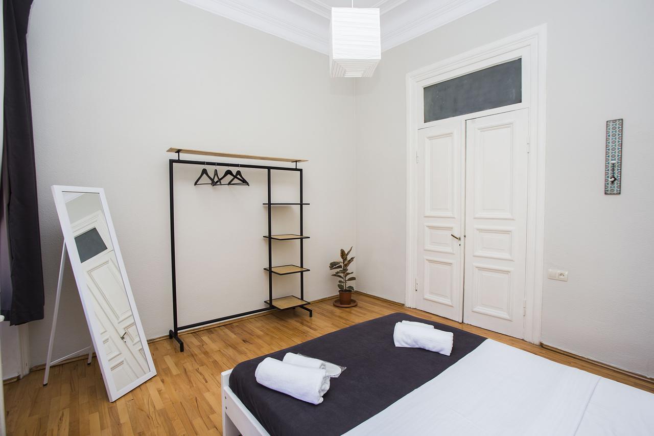 Charming 2Br Apartment In Old Tbilisi - By Wehost ภายนอก รูปภาพ